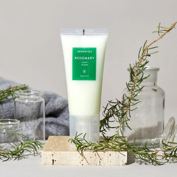 Skrubis galvas ādai ar rozmarīnu AROMATICA Rosemary Scalp Scrub