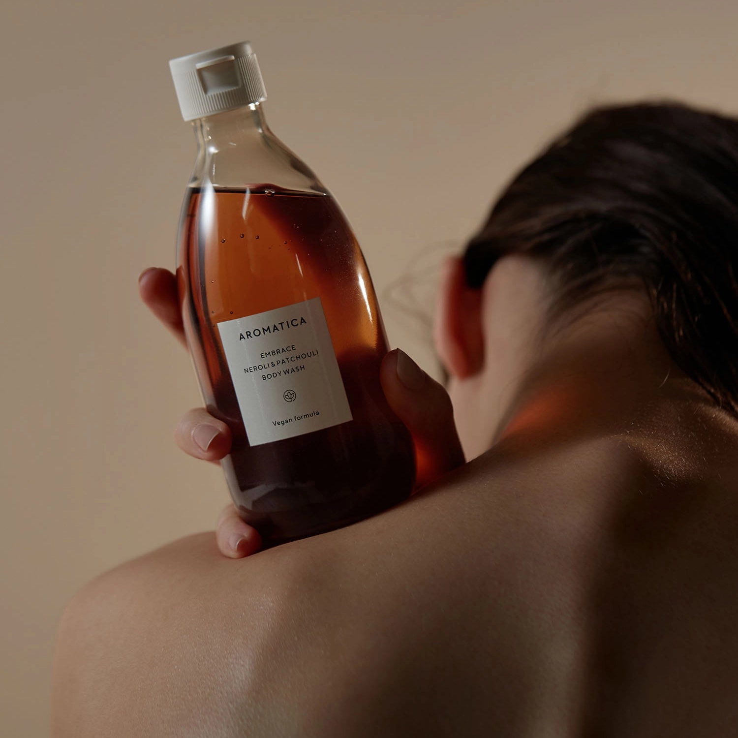 Dušas gels Aromatica Embrace Body Wash Neroli & Patchouli