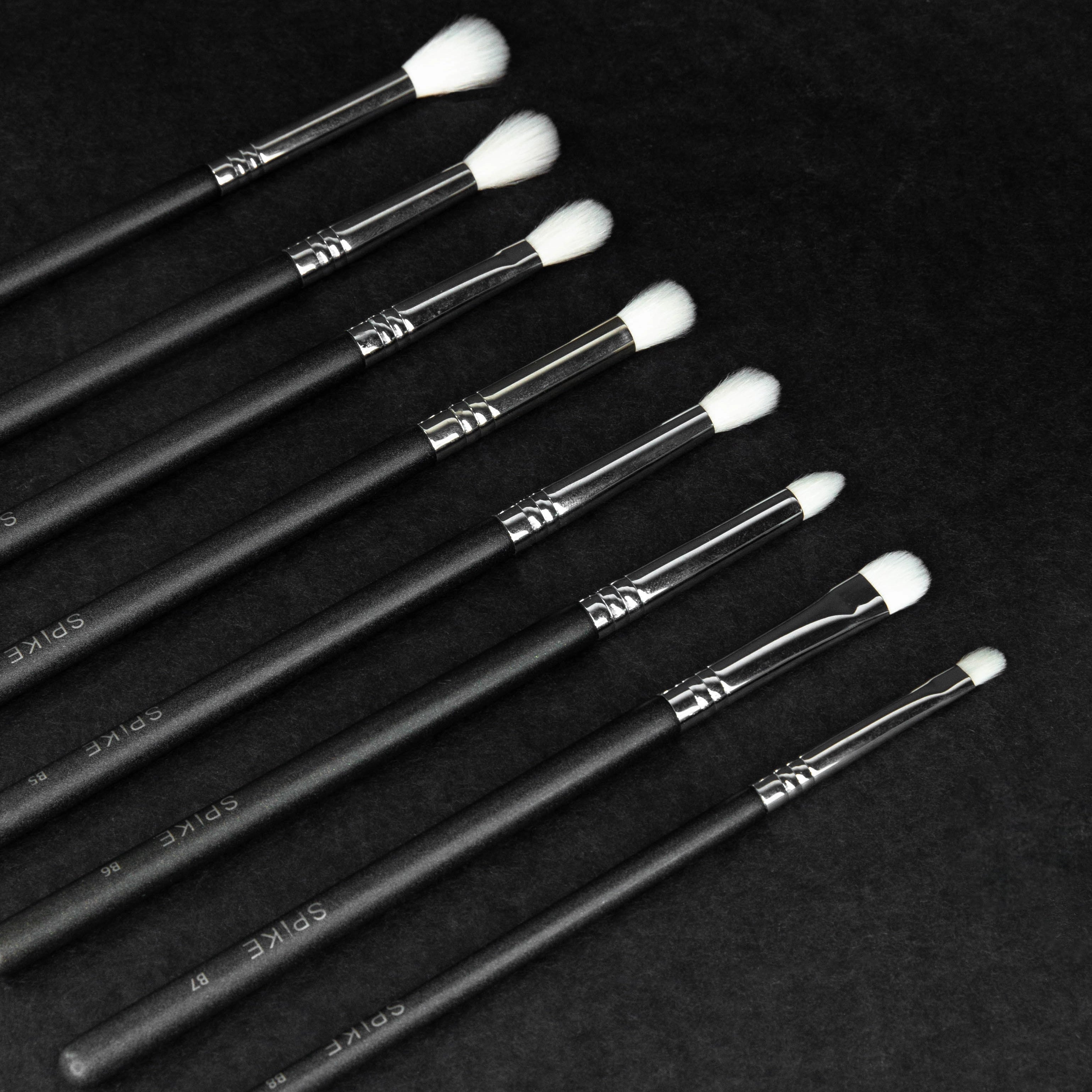 Maza, plakanā acu ēnu otiņa Spike By Anete Spike Basic B8