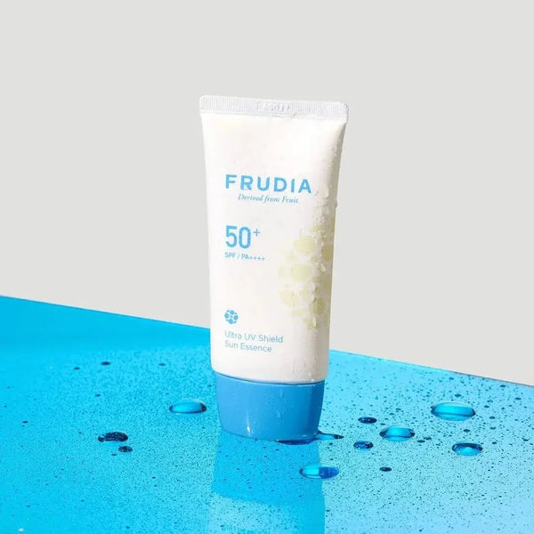 Gaisīga saules aizsargesence Frudia Ultra UV Shield Sun Essence SPF50+ PA++++