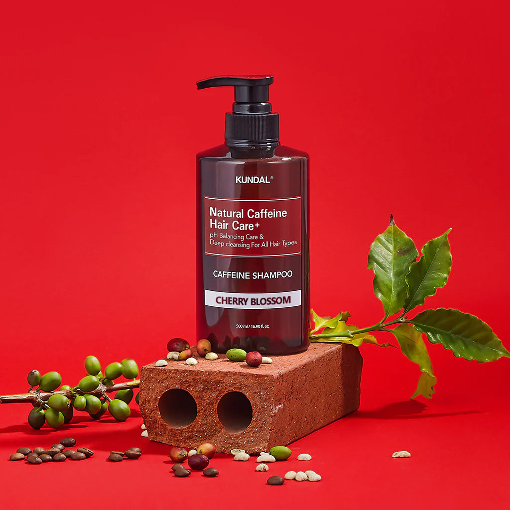 Kofeīna šampūns matiem KUNDAL Caffeine Shampoo Cherry Blossom