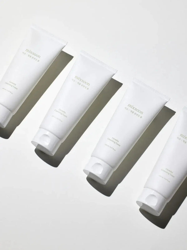 Putiņas ar Āzijas centellu Mixsoon Centella Cleansing Foam