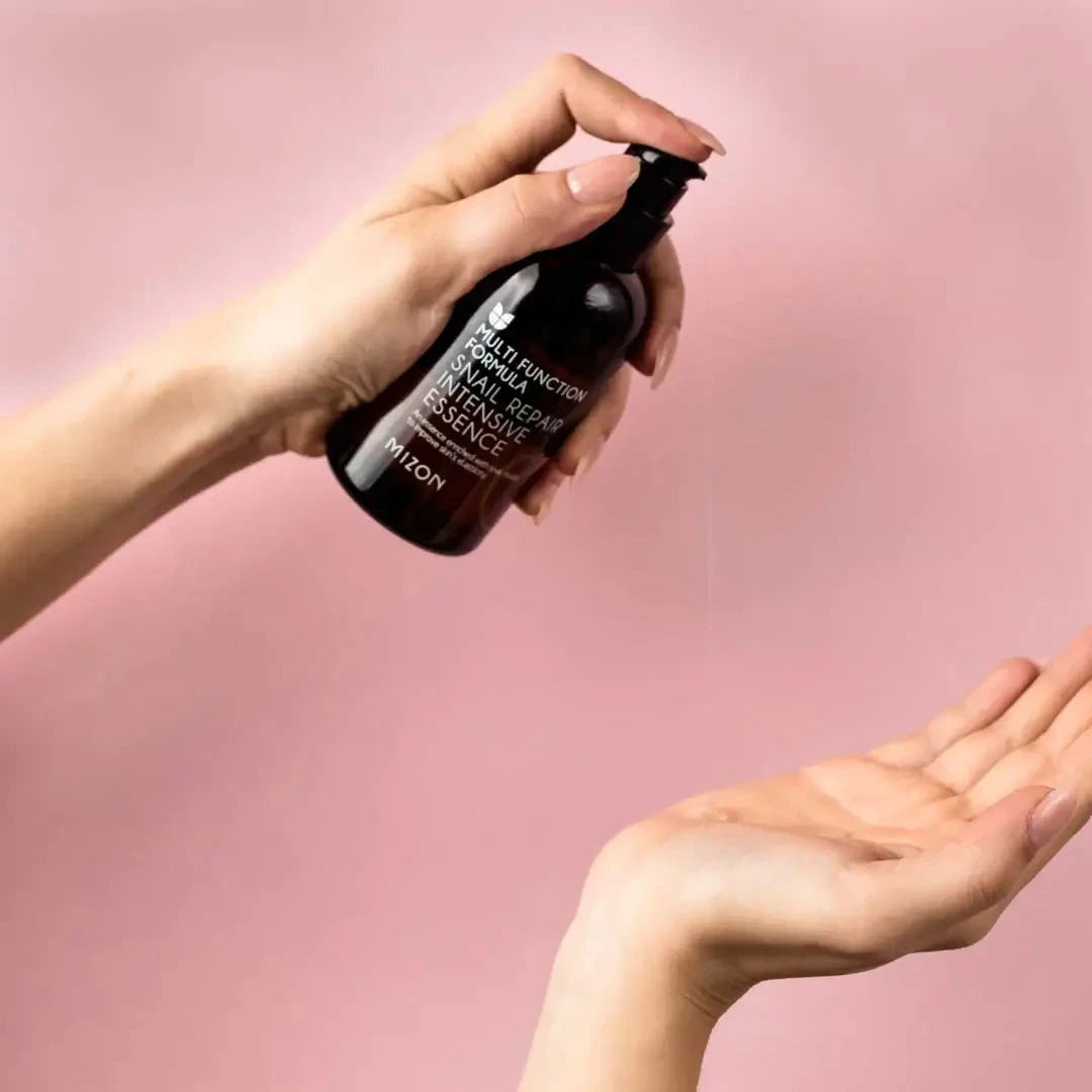 Atjaunojoša esence ar gliemežu mucīnu Mizon Snail Repair Intensive Essence
