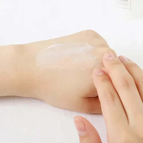 Intensīvi atjaunojošs serums ar Āzijas centellas ekstraktu Numbuzin No.8 Fine Cica Serum