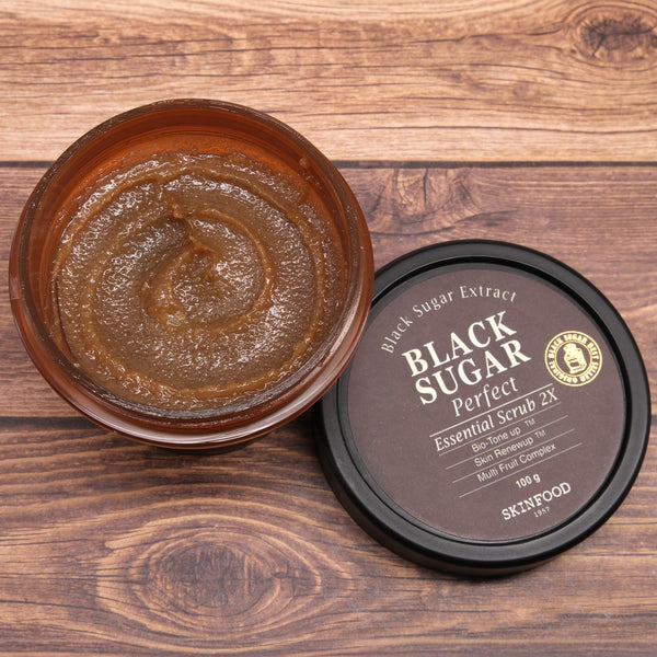 Скраб для лица Skinfood Black Sugar Perfect Essential Scrub 2X