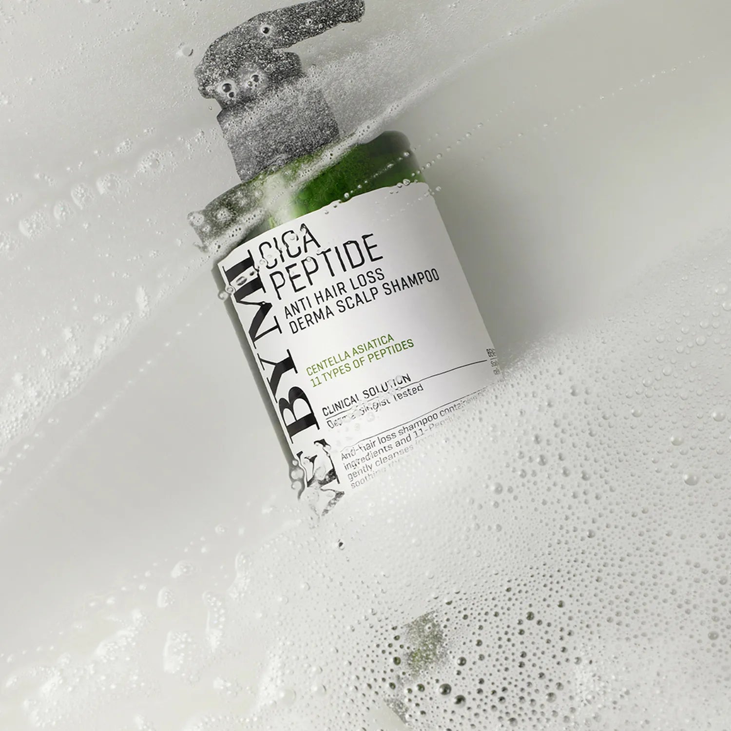 Nostiprinošs šampūns ar Āzijas centellu un peptīdiem Some By Mi Cica Peptide Anti Hair Loss Shampoo