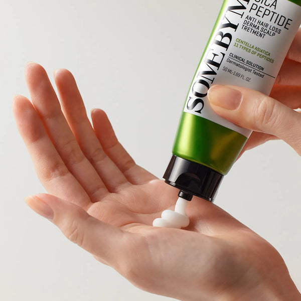 Nostiprinoša maska matiem ar Āzijas centellu un peptīdiem Some By Mi Cica Peptide Anti Hair Loss Treatment