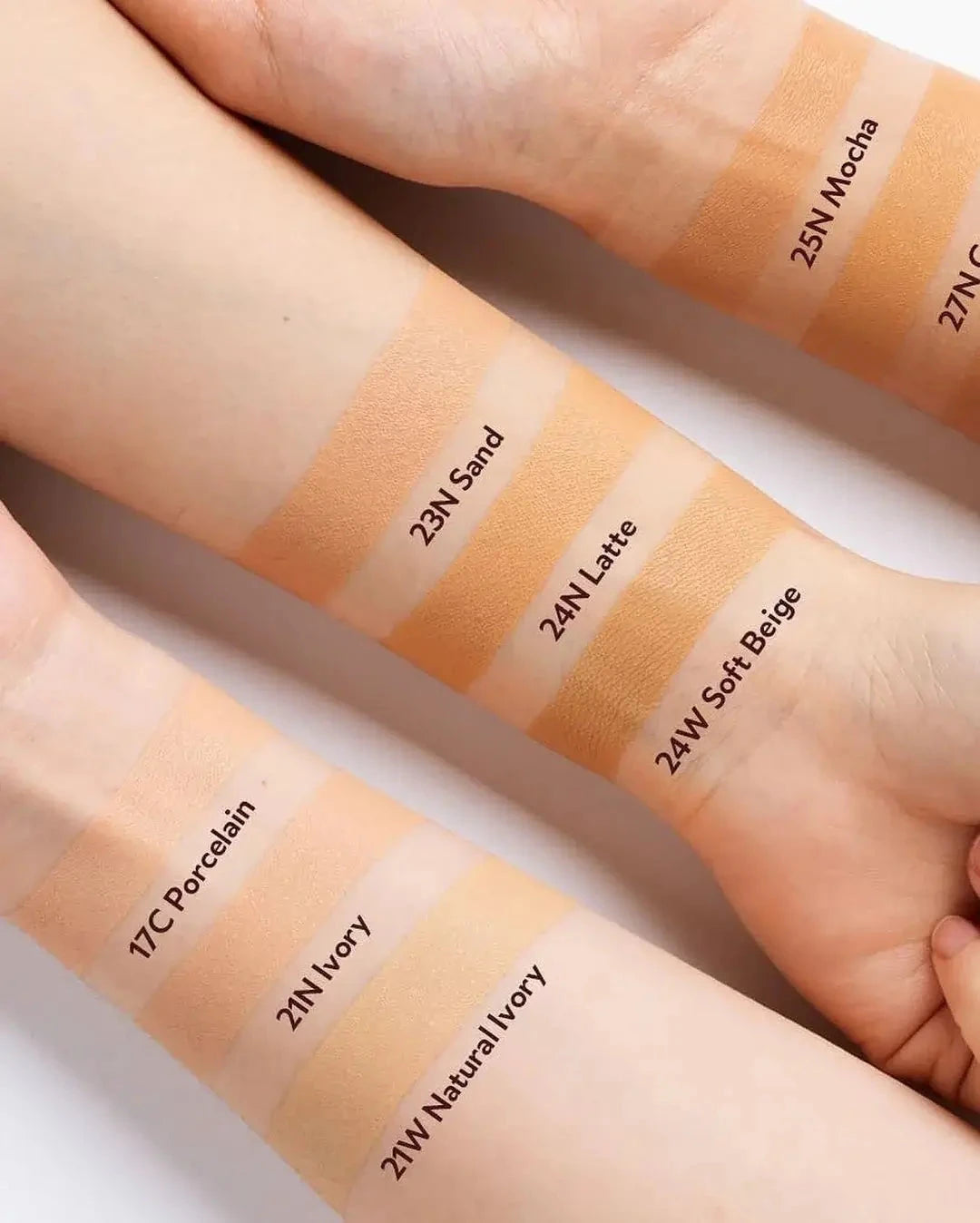 Noturīgs kušons ar daļēji matētu noslēguma akcentu TIRTIR Mask Fit Red Cushion SPF40 PA++
