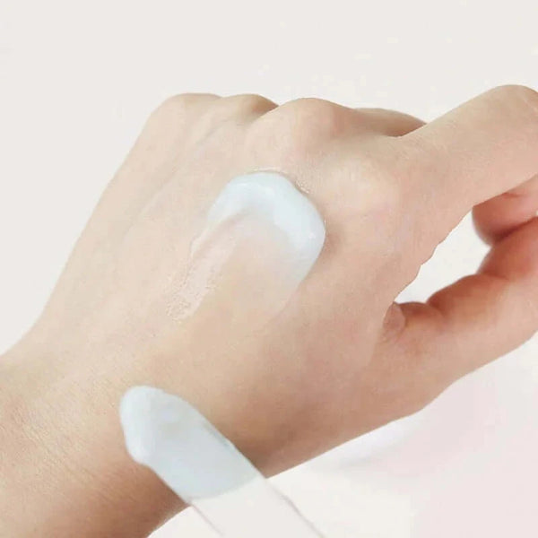 Nomierinošs krēms ar hialuronskābi Torriden Torriden DIVE-IN Soothing Cream