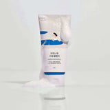 Mitrinošs un ādu attīrošs gels ROUND LAB Birch Juice Moisturizing Cleanser